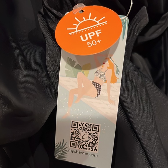 ⭐️ NWT - Black Womans Medium One Piece Swimsuit with cut-out Design - Picture 3 of 4